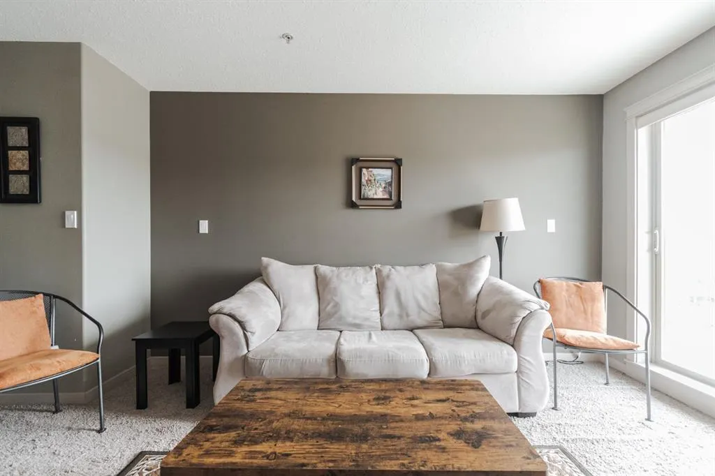 8535 Clearwater Drive, #608