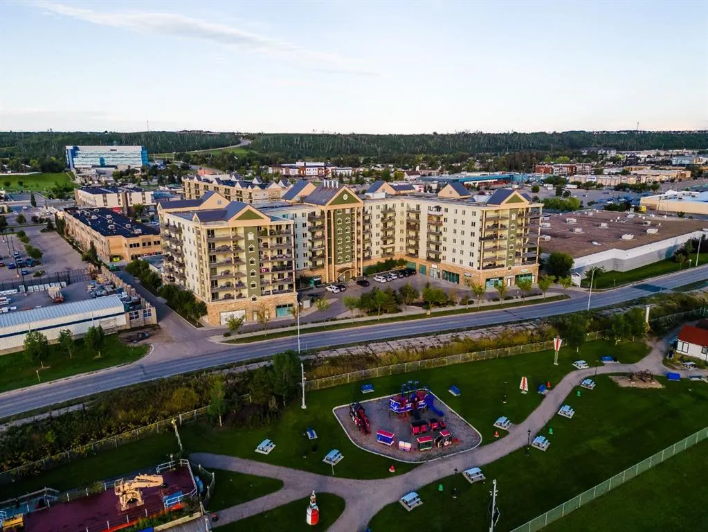 8535 Clearwater Drive, #608