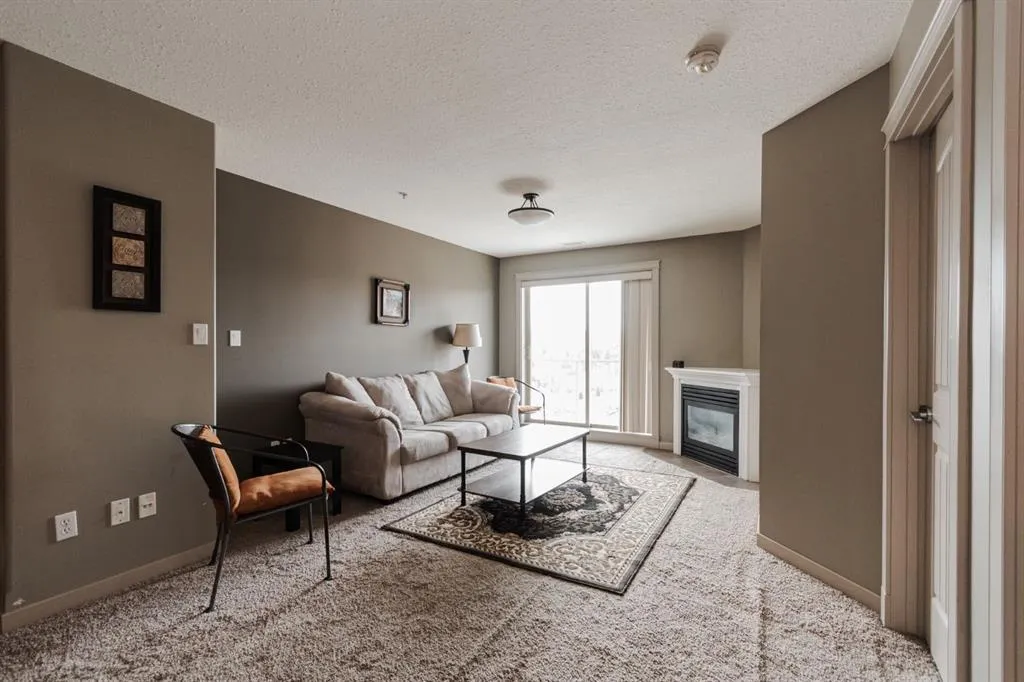 8535 Clearwater Drive, #608