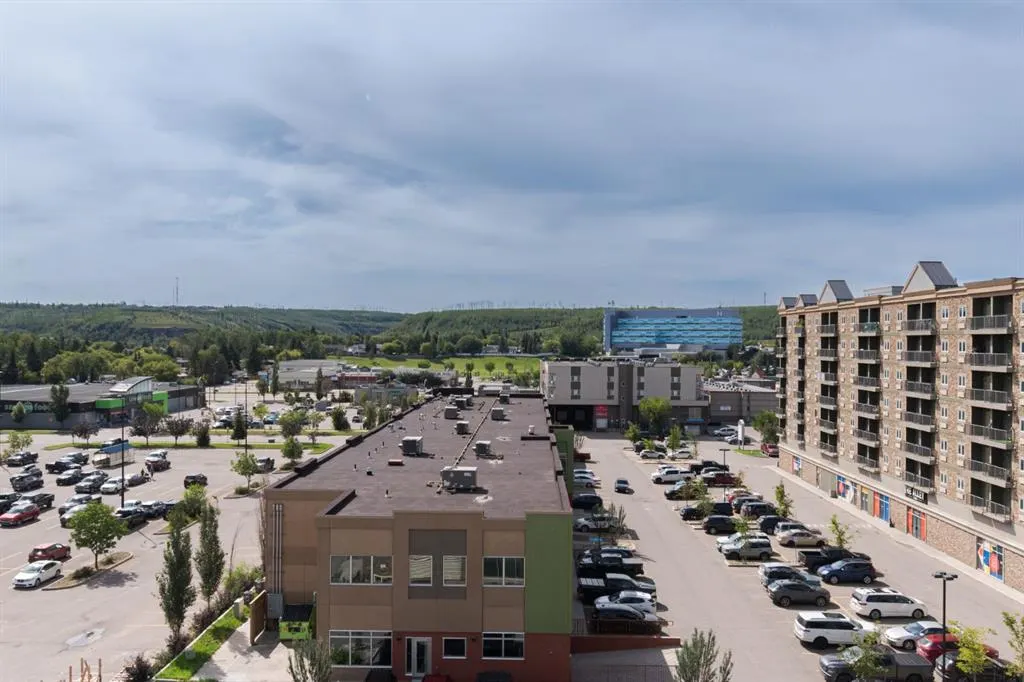8535 Clearwater Drive, #608