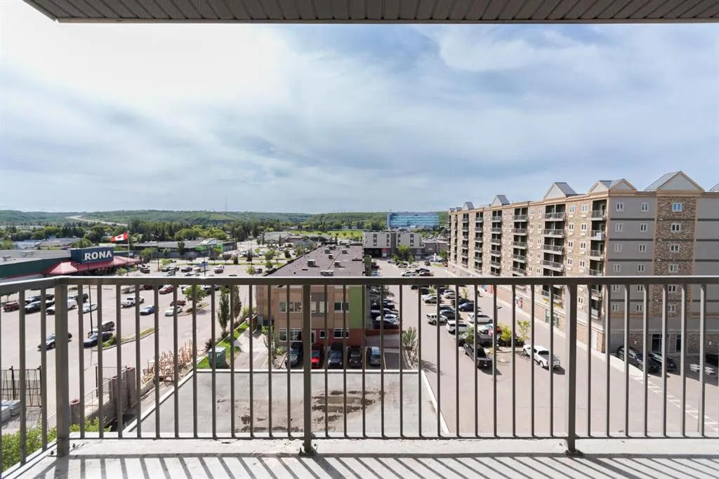 8535 Clearwater Drive, #608