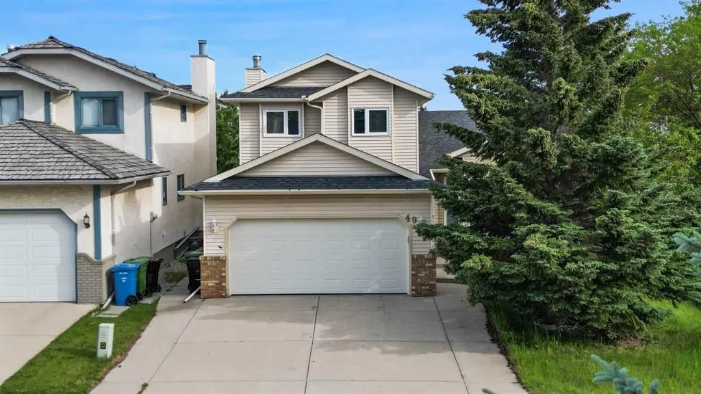 49 Hawktree Circle NW