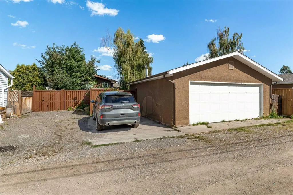 803 Forlee Drive SE