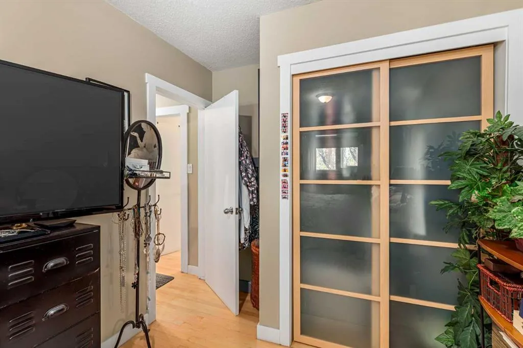 803 Forlee Drive SE