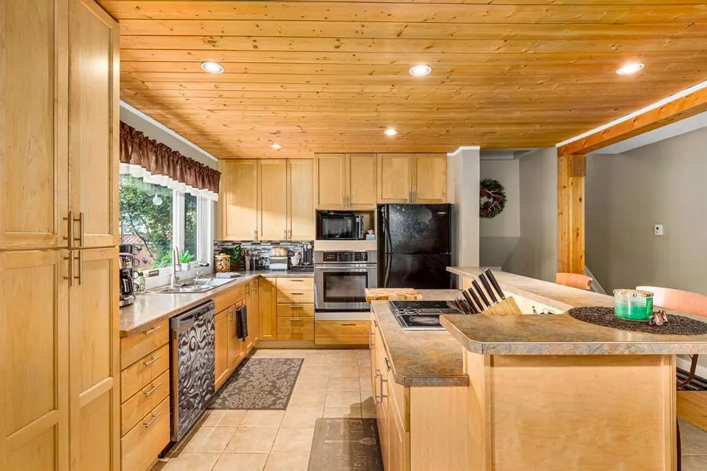 803 Forlee Drive SE