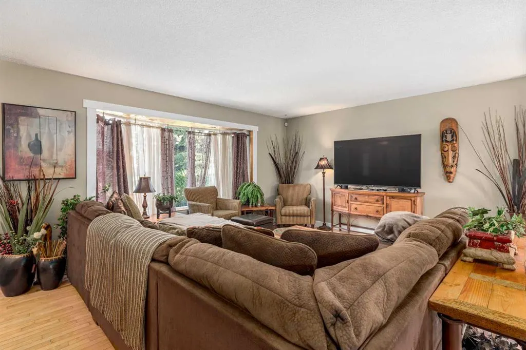 803 Forlee Drive SE