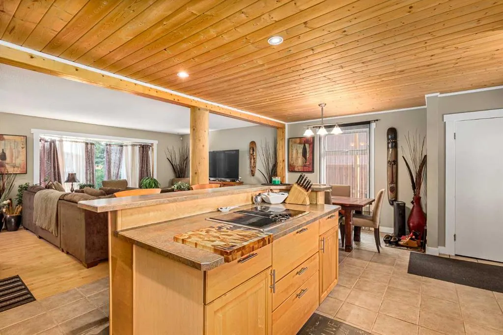 803 Forlee Drive SE
