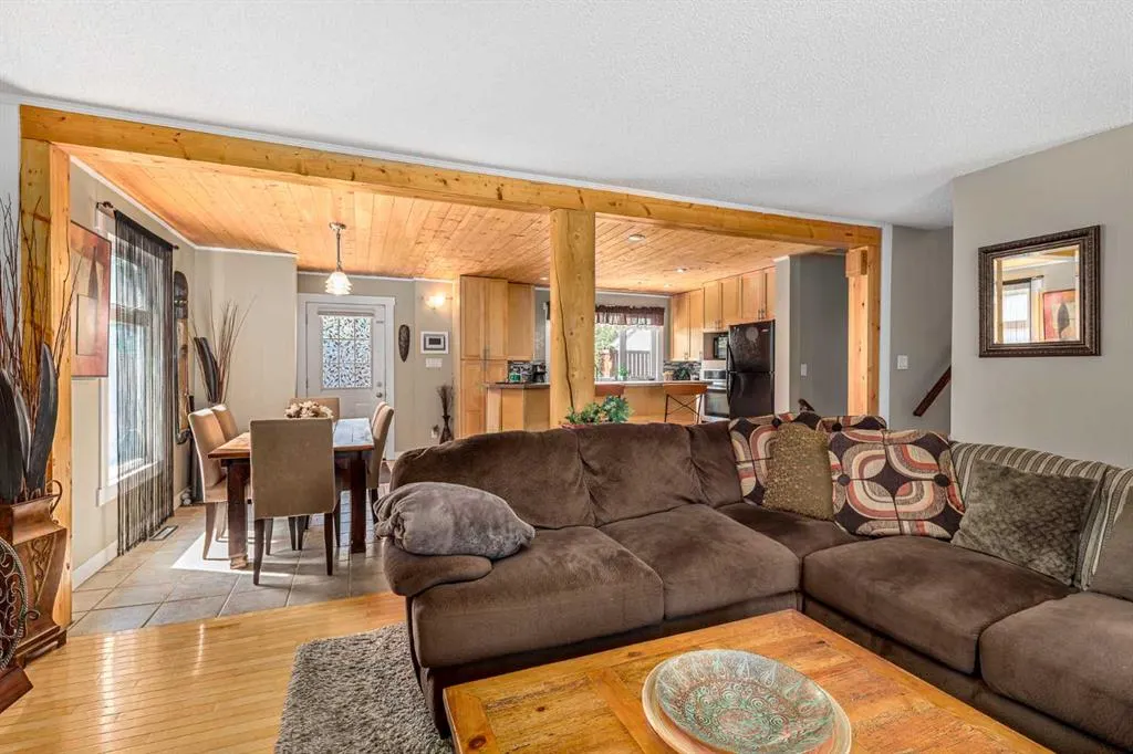 803 Forlee Drive SE