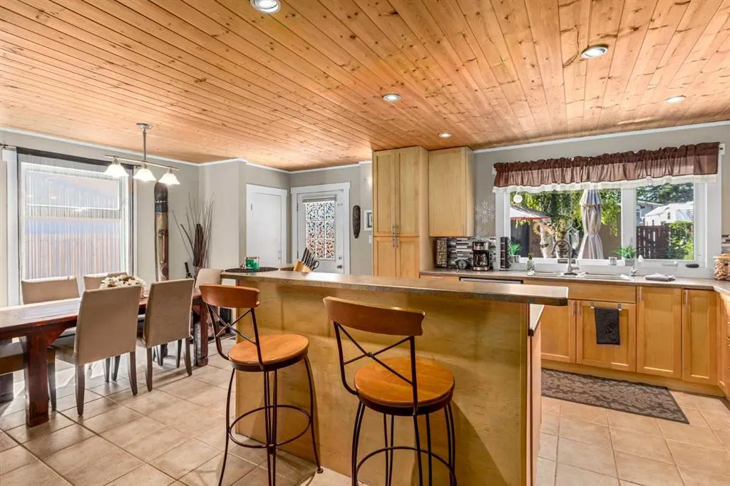 803 Forlee Drive SE
