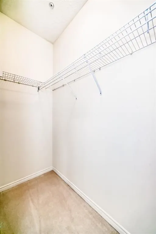 5201 Dalhousie Drive NW, #334