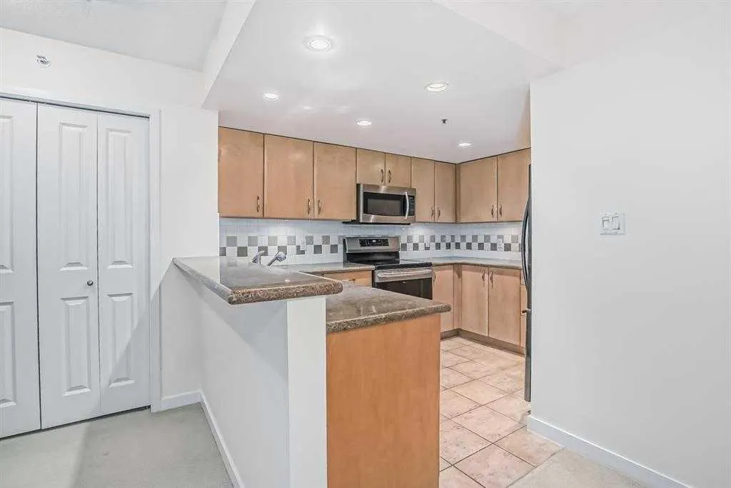 1108 6 Avenue SW, #209