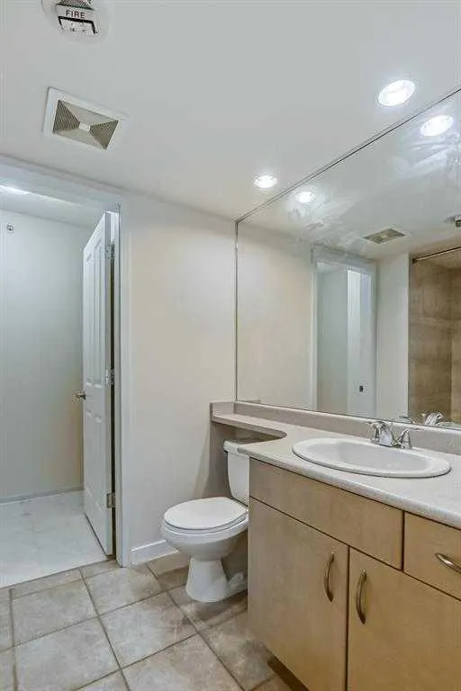 1108 6 Avenue SW, #209