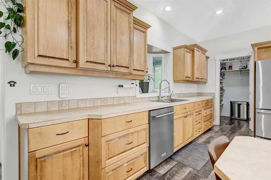 704025 Range Road 74