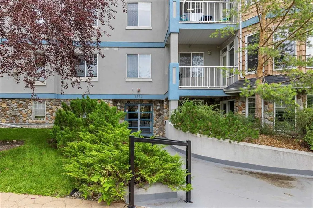 2422 Erlton Street SW, #408