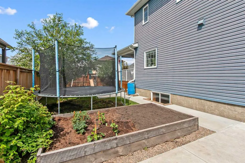 6 Viceroy Crescent