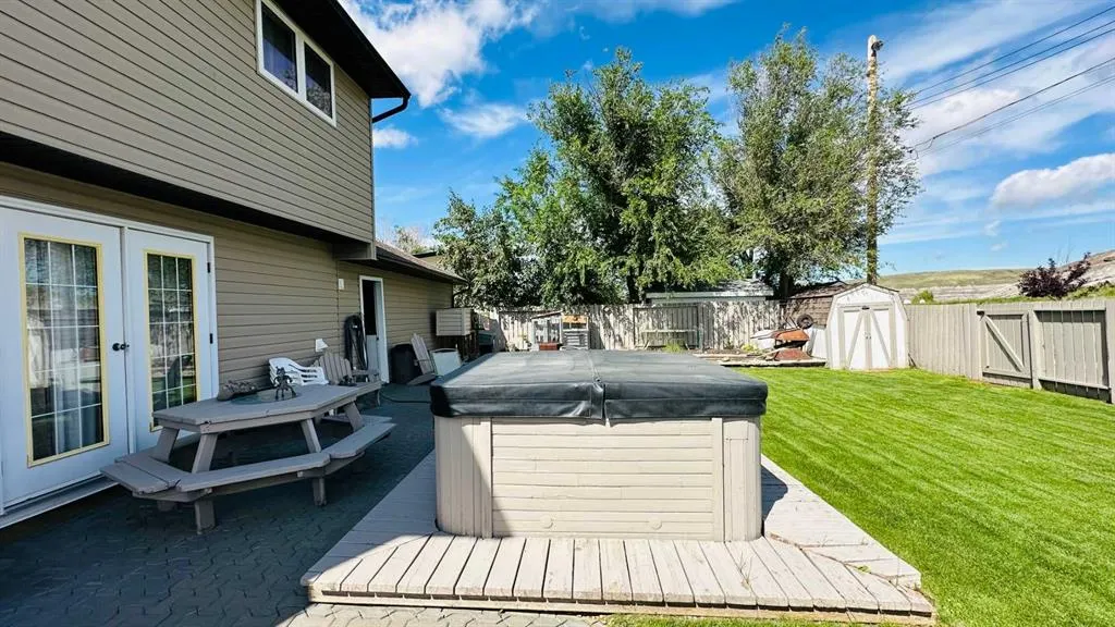 28 Hunts Crescent