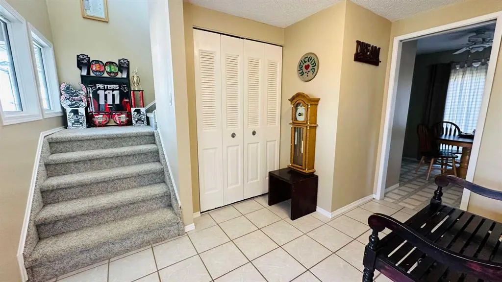 28 Hunts Crescent