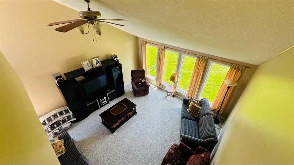 28 Hunts Crescent