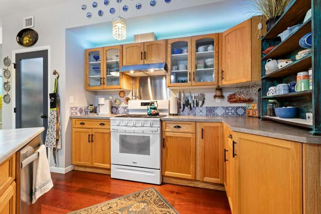 5040 53 Street, #308