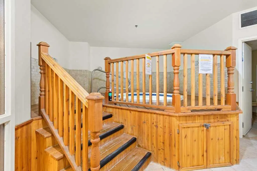 5040 53 Street, #308