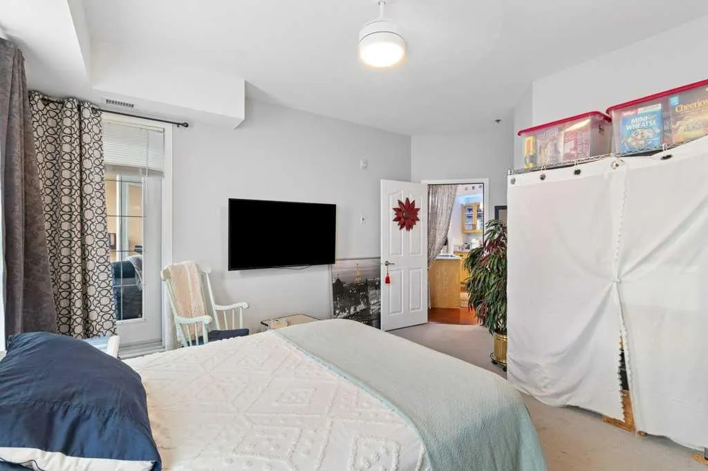 5040 53 Street, #308
