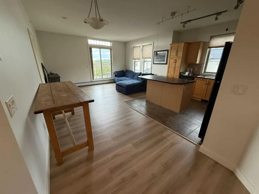 201 Sunset Drive, #402