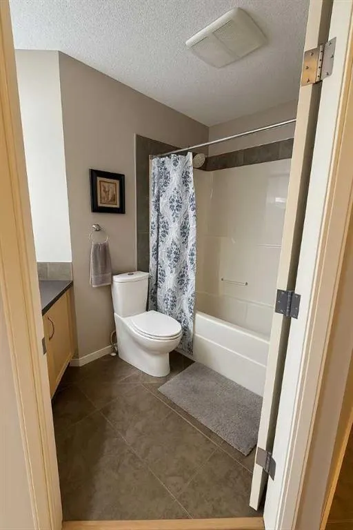 201 Sunset Drive, #402