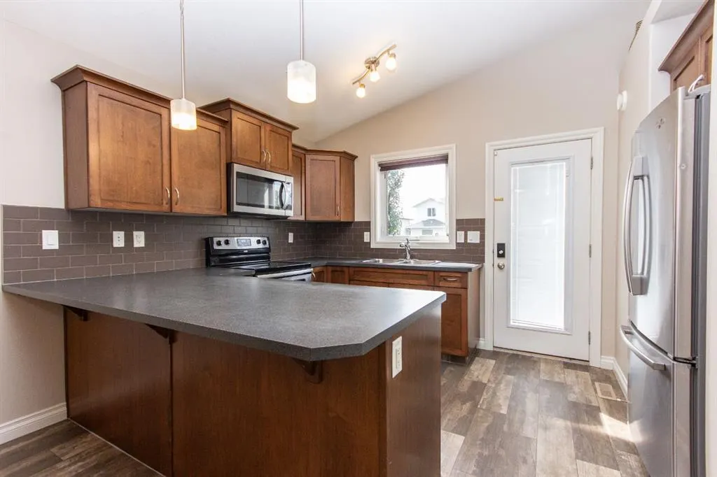 78 Trimble Close