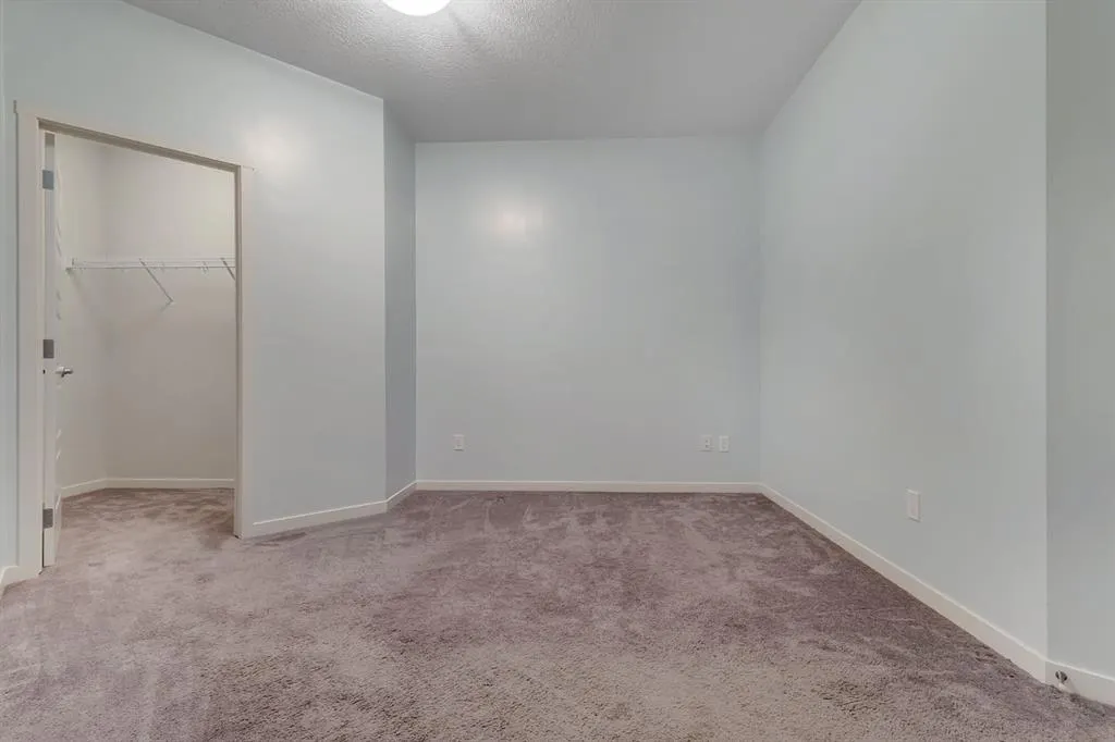 20 Seton Park SE, #324
