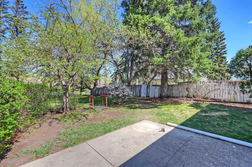 3403 Breton Close NW