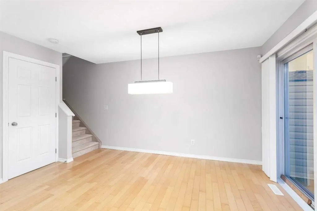73 Addington Drive, #10
