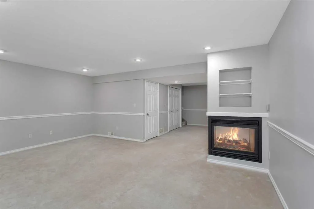 73 Addington Drive, #10