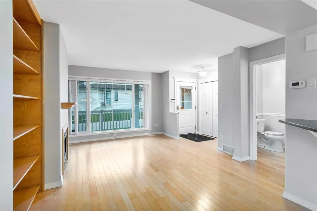 73 Addington Drive, #10