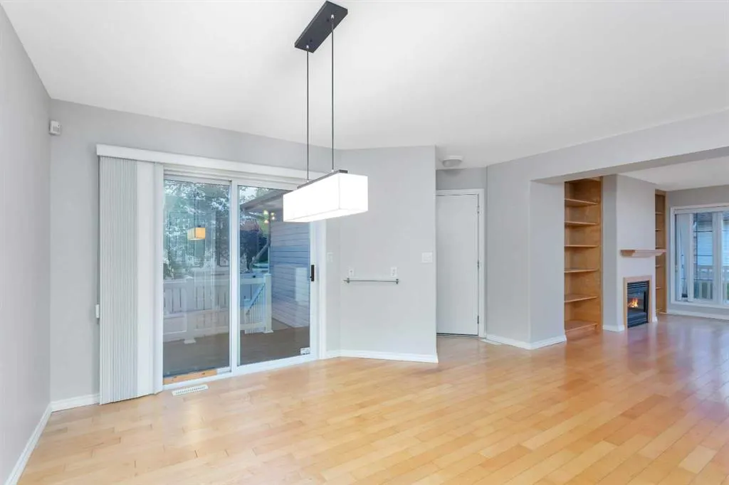 73 Addington Drive, #10