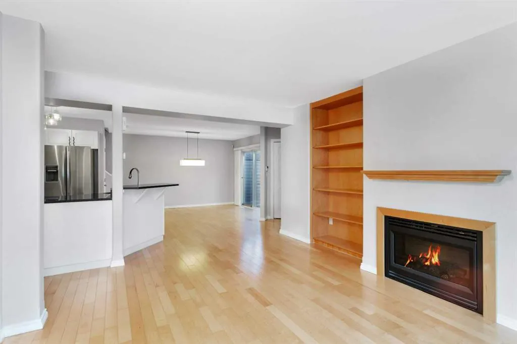73 Addington Drive, #10