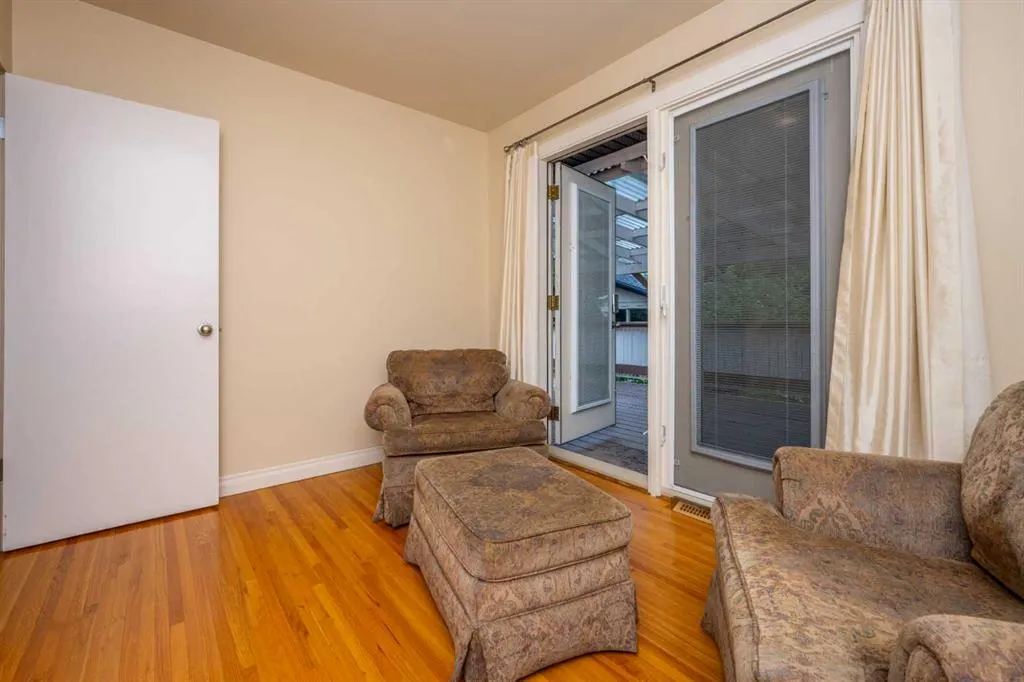 15 Harrow Crescent SW