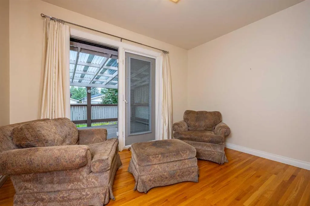 15 Harrow Crescent SW