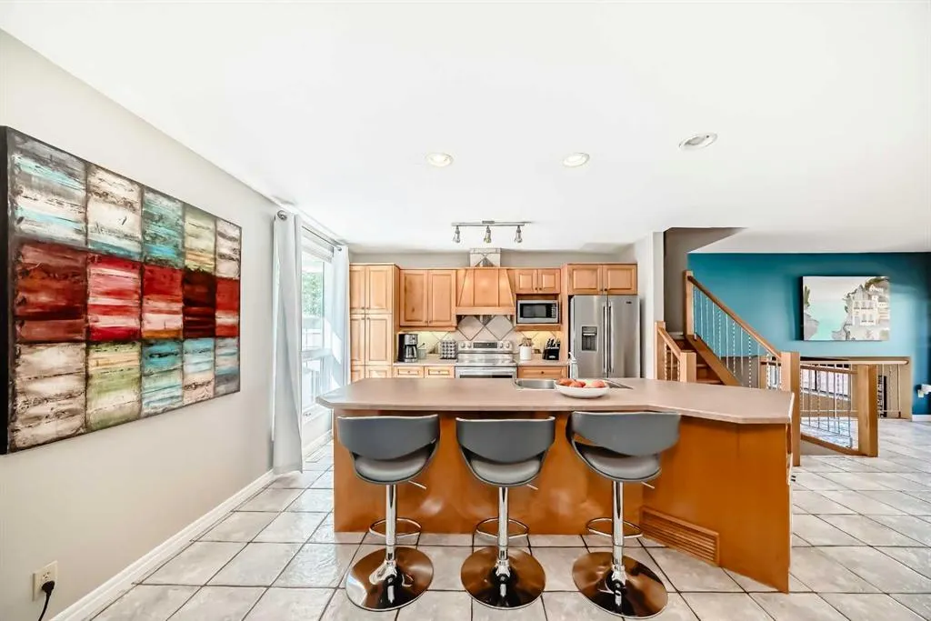119 Deer Run Close SE