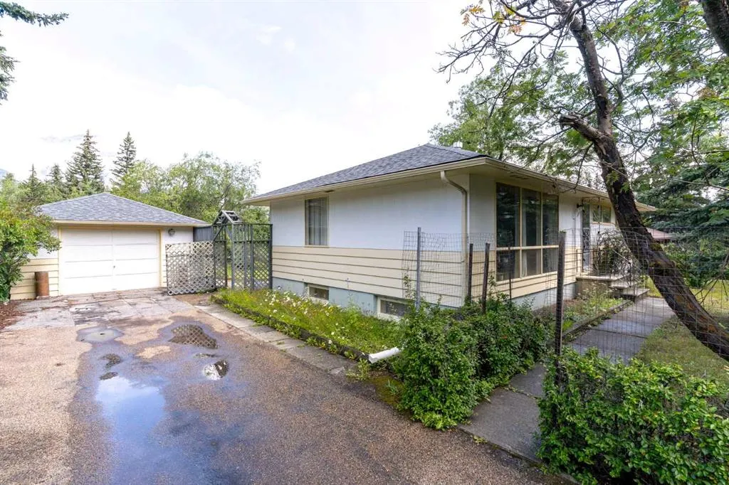 125 Rainbow Avenue