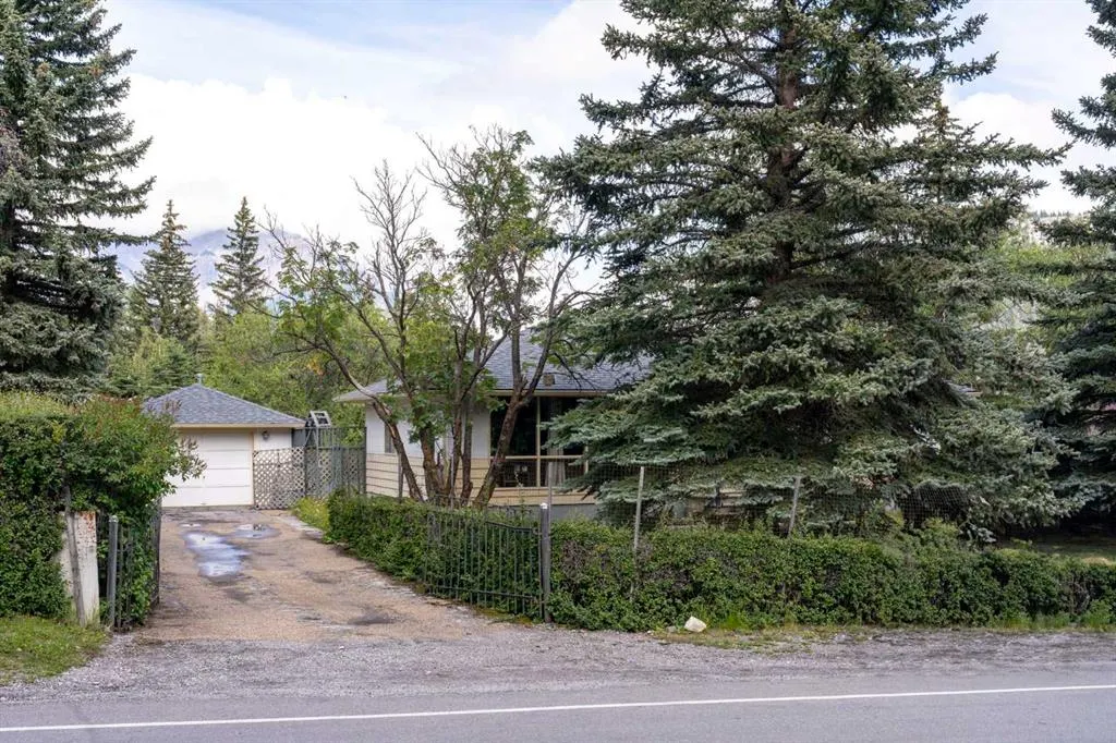 125 Rainbow Avenue