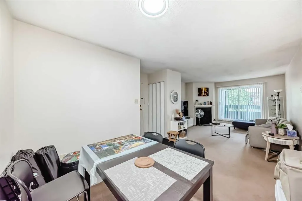 315 southampton Drive, #7312