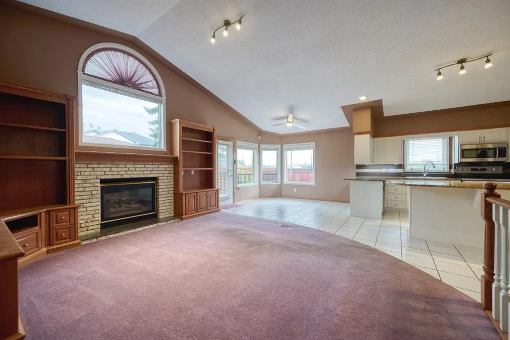 81 Sundown Manor SE