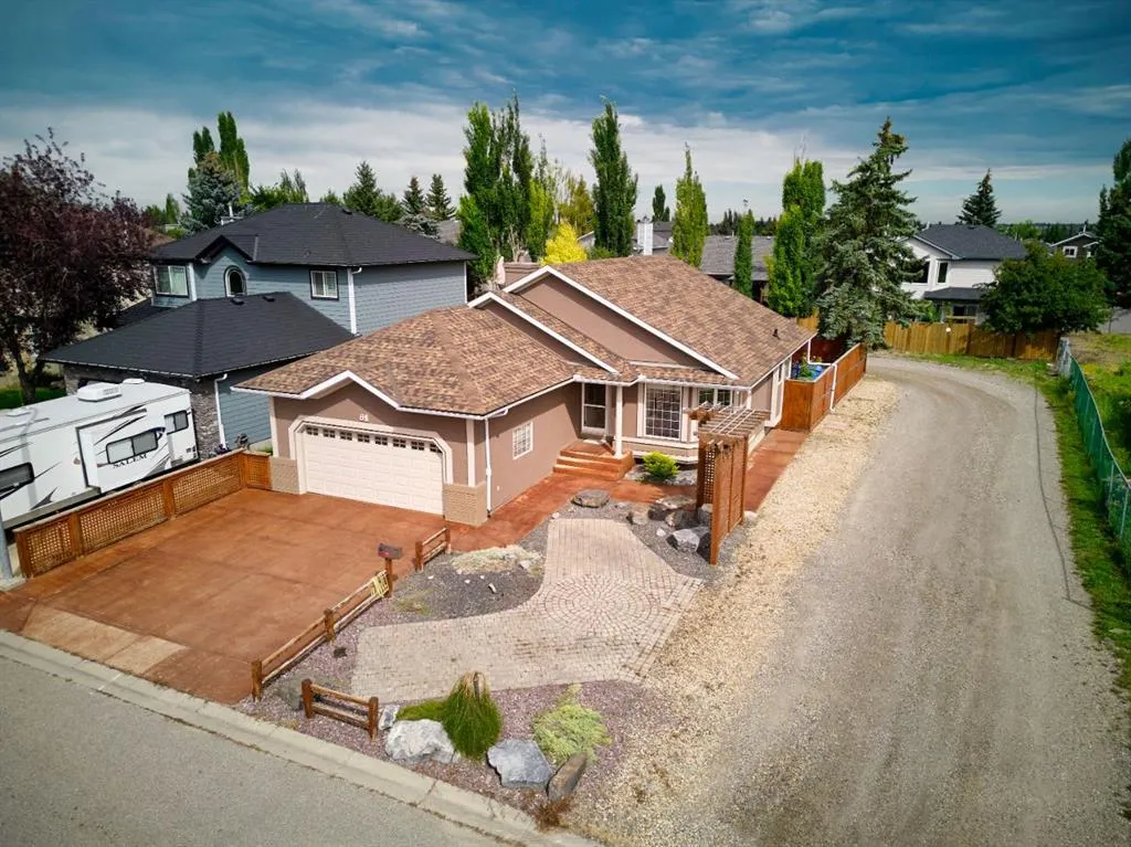 81 Sundown Manor SE