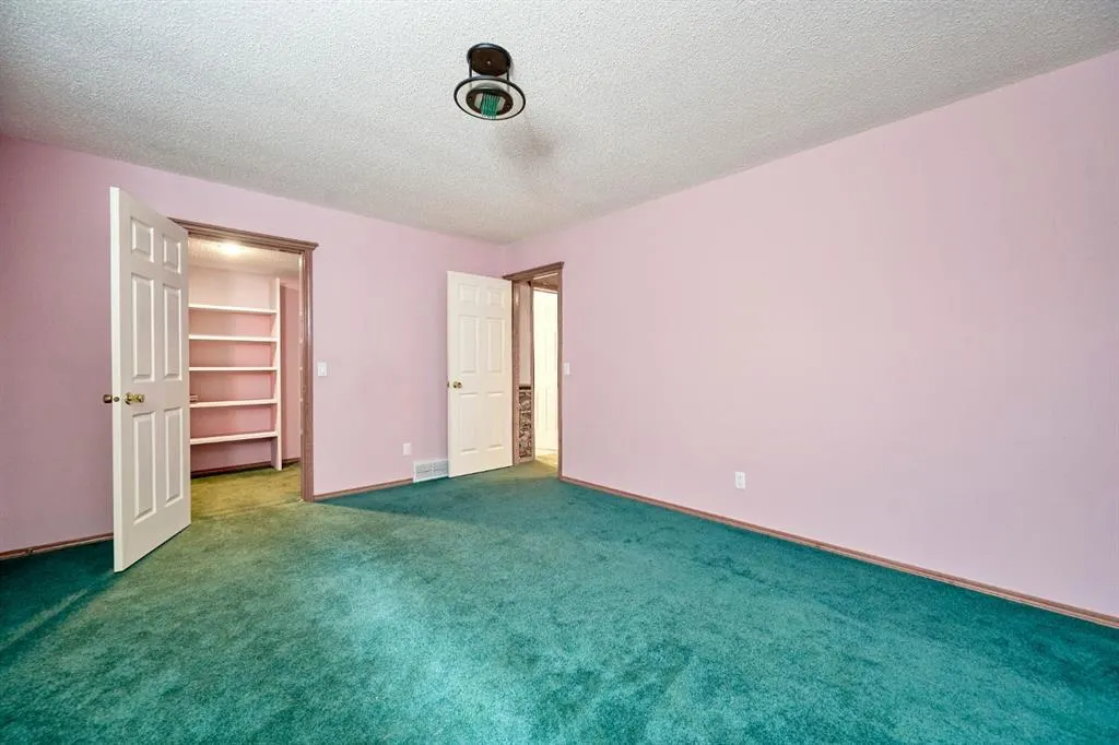 81 Sundown Manor SE