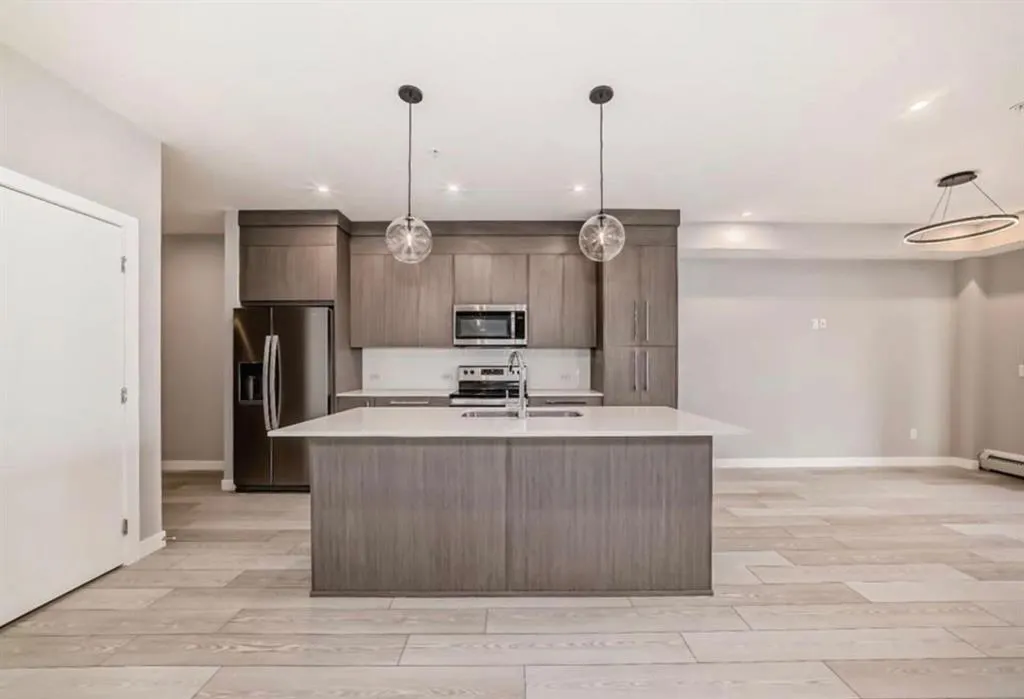 681 Savanna Boulevard NE, #1402
