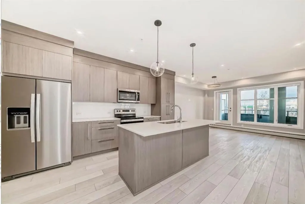 681 Savanna Boulevard NE, #1402