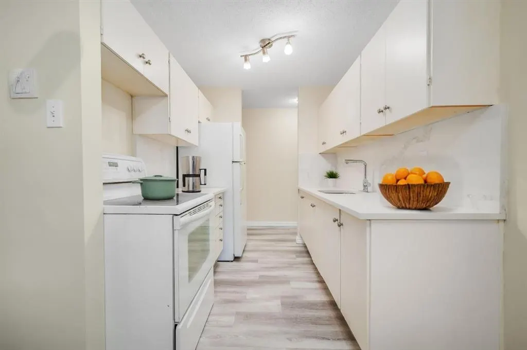 11620 Elbow Drive SW, #803