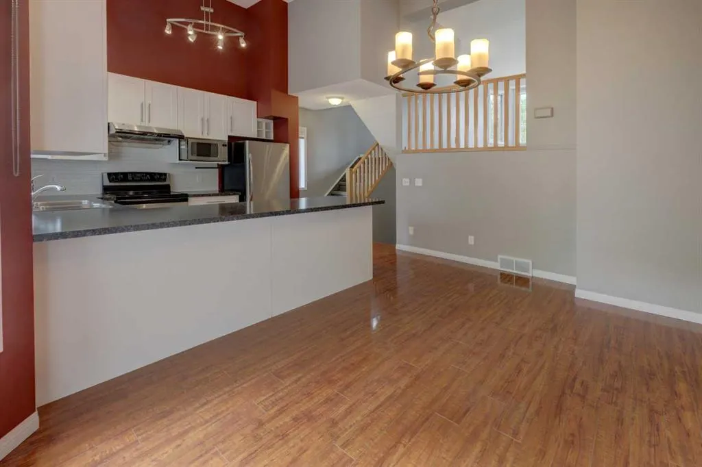 8 Kingsland Villas SW
