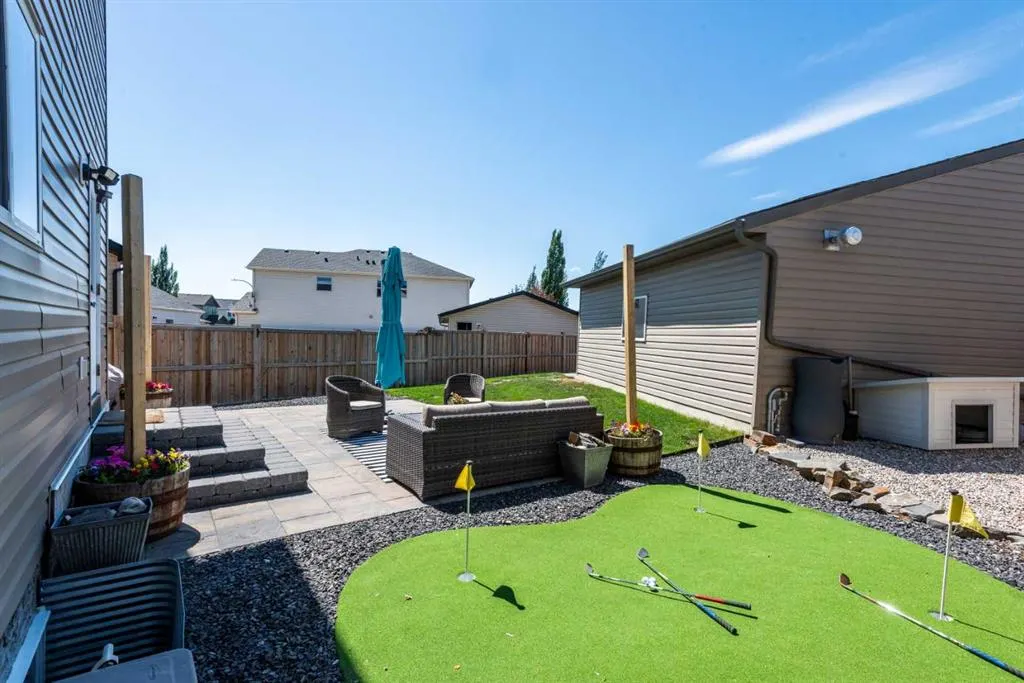 40 Copperpond Park SE