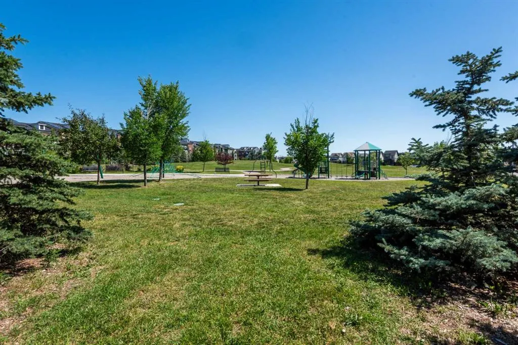 40 Copperpond Park SE